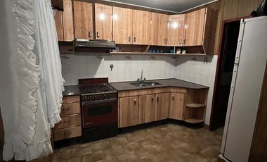 Venta de casa 4 ambientes Villa Luzuriaga