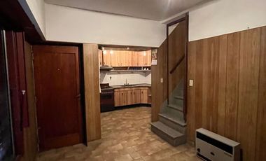 Venta de casa 4 ambientes Villa Luzuriaga