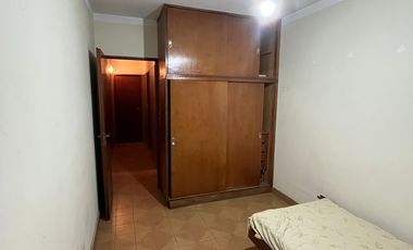 Venta de casa 4 ambientes Villa Luzuriaga