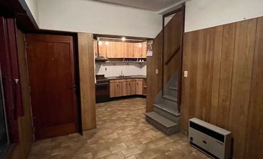 Venta de casa 4 ambientes Villa Luzuriaga