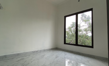 RUMAH BARU AMERICAN CLASSIC di Pinewood Banjar Wijaya