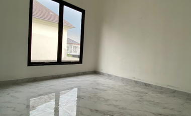 RUMAH BARU AMERICAN CLASSIC di Pinewood Banjar Wijaya