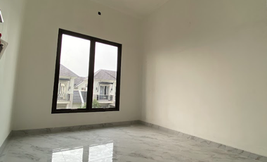 RUMAH BARU AMERICAN CLASSIC di Pinewood Banjar Wijaya