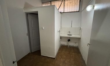 Local comercial céntrico en venta - primera cuadra calle Las Heras