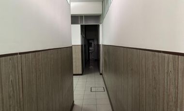 Local comercial céntrico en venta - primera cuadra calle Las Heras