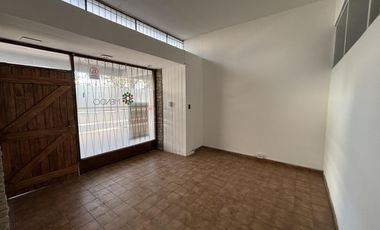 Local comercial céntrico en venta - primera cuadra calle Las Heras