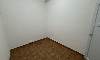 Local comercial céntrico en venta - primera cuadra calle Las Heras