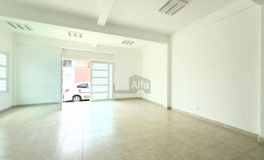 Local listo para operar con alto flujo en Vértice