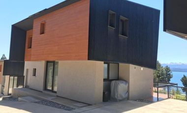 Vista al lago apto turismo en Melipal, Bariloche, en venta propiedad exclusiva de diseÃ±o