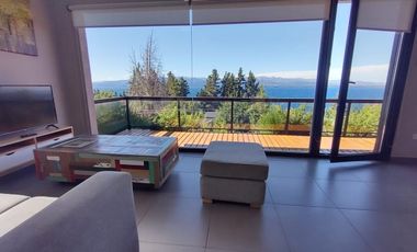 Vista al lago apto turismo en Melipal, Bariloche, en venta propiedad exclusiva de diseÃ±o