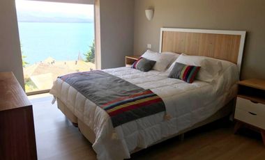 Vista al lago apto turismo en Melipal, Bariloche, en venta propiedad exclusiva de diseÃ±o