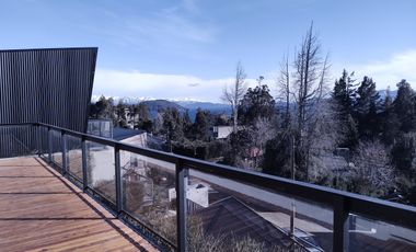 Vista al lago apto turismo en Melipal, Bariloche, en venta propiedad exclusiva de diseÃ±o