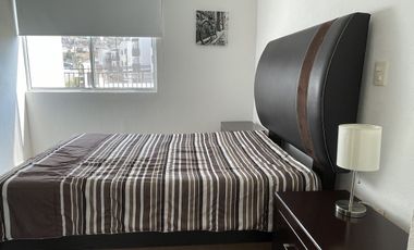 PRIVALIA AMBIENTA Departamento amueblado tres recamaras nivel de estacionamiento