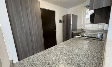 PRIVALIA AMBIENTA Departamento amueblado tres recamaras nivel de estacionamiento