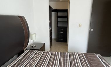 PRIVALIA AMBIENTA Departamento amueblado tres recamaras nivel de estacionamiento