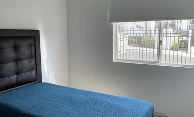 PRIVALIA AMBIENTA Departamento amueblado tres recamaras nivel de estacionamiento