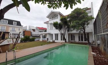 Rumah Mewah Tanah Luas di Cipete Selatan