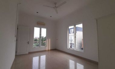 Rumah Mewah Tanah Luas di Cipete Selatan