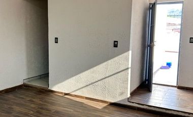 Departamento en Venta con Local Comercial en Chapultepec Sur, Morelia