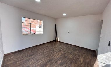 Departamento en Venta con Local Comercial en Chapultepec Sur, Morelia