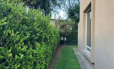 CASA DE UN PISO EN VENTA EN METEPEC FRACC CAMPESTRE DEL VIRREY