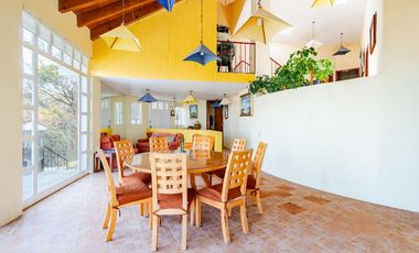 Casa de descanso con Alberca y una vista panorámica a la ciudad