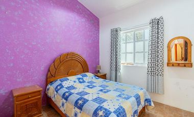 Casa de descanso con Alberca y una vista panorámica a la ciudad