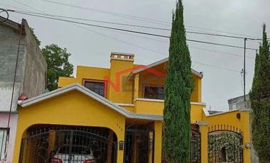 VENTA CASA 2 PLANTAS AL SUR ORIENTE COL EL SALVADOR