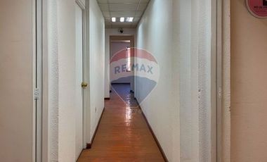 Oportunidad local comercial remodelado.