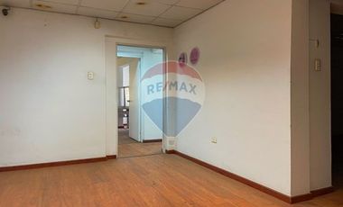 Oportunidad local comercial remodelado.