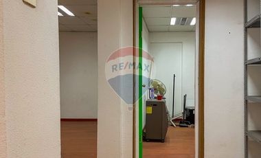 Oportunidad local comercial remodelado.