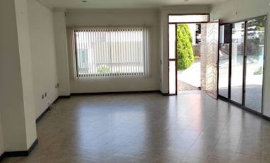 ARRIENDO de CASAS en SABANETA