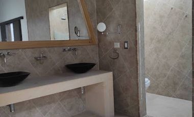 ARRIENDO de CASAS en SABANETA