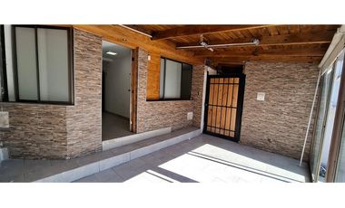 Gran casa con area social