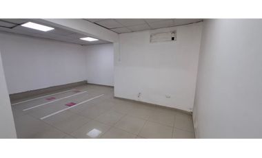 Gran casa con area social
