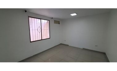 Gran casa con area social