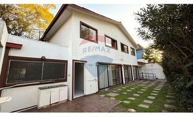 Hermosa Casa Comercial - 26D 8Baños