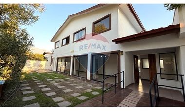 Hermosa Casa Comercial - 26D 8Baños