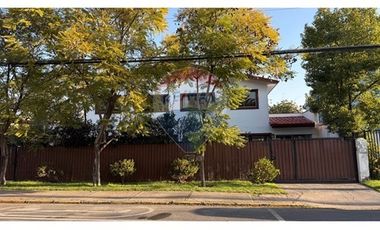 Hermosa Casa Comercial - 26D 8Baños