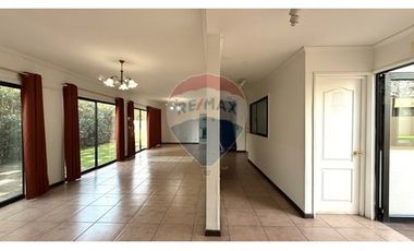 Hermosa Casa Comercial - 26D 8Baños