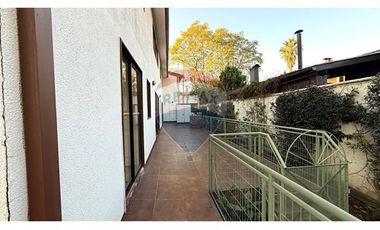 Hermosa Casa Comercial - 26D 8Baños