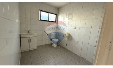Hermosa Casa Comercial - 26D 8Baños