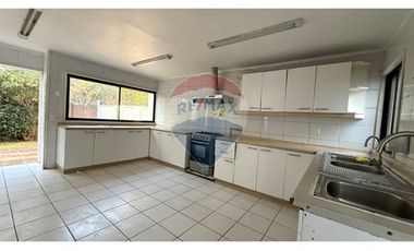 Hermosa Casa Comercial - 26D 8Baños