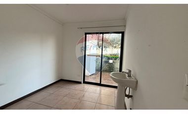 Hermosa Casa Comercial - 26D 8Baños