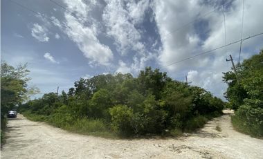 Venta de Terreno Escriturado en esquina en Zona Doctores