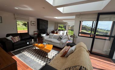 ARRIENDO CASA EN CASA DE CAMPO – LA CALERA