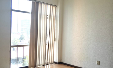 Departamento en venta a unos pasos de Roma Norte. 4 recámaras, 2 baños. Crédito