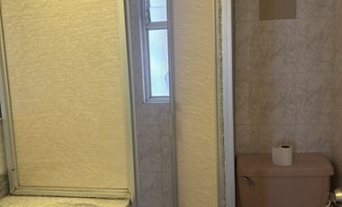 Departamento en venta a unos pasos de Roma Norte. 4 recámaras, 2 baños. Crédito