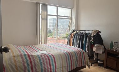 Departamento en venta a unos pasos de Roma Norte. 4 recámaras, 2 baños. Crédito