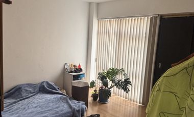 Departamento en venta a unos pasos de Roma Norte. 4 recámaras, 2 baños. Crédito
